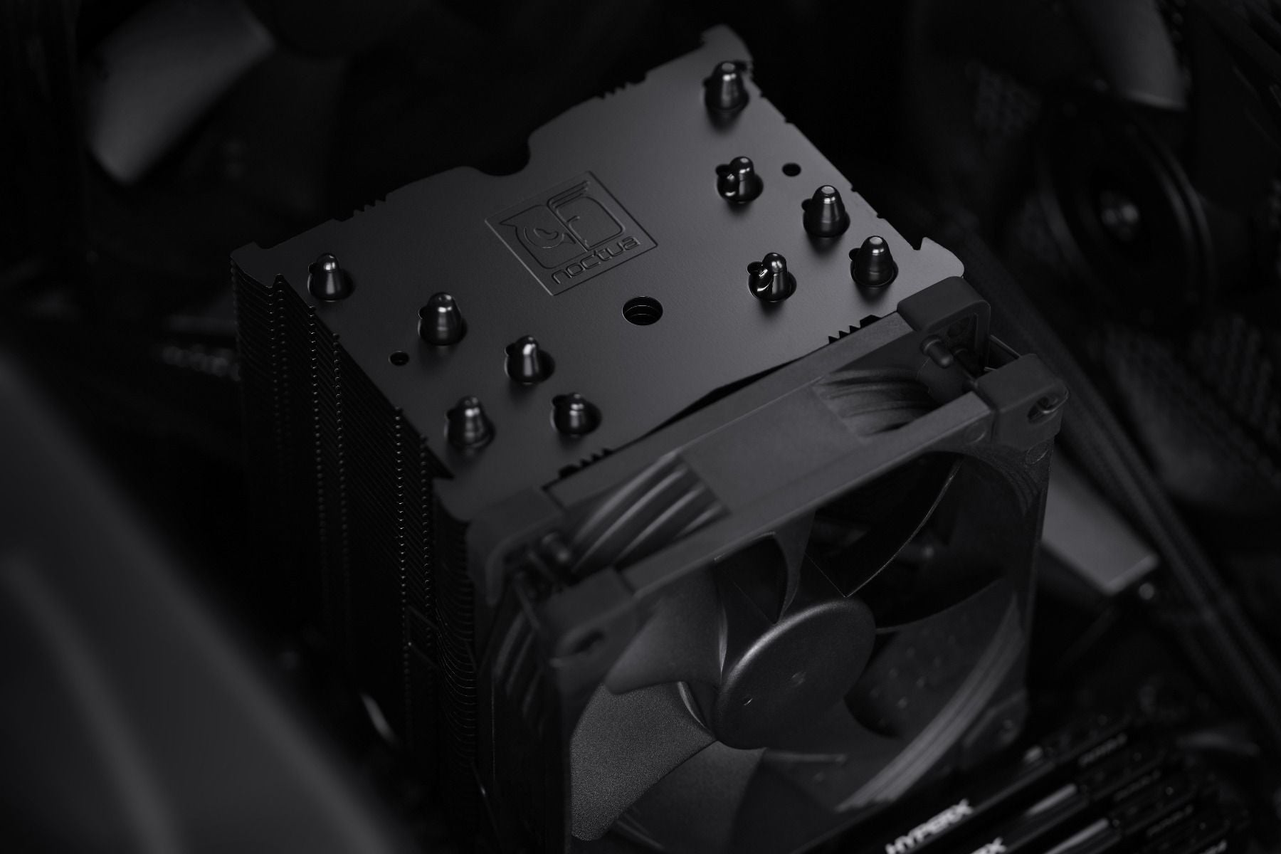 Processzor hűtő Noctua NH-U9S chromax.black 9cm Univerzális