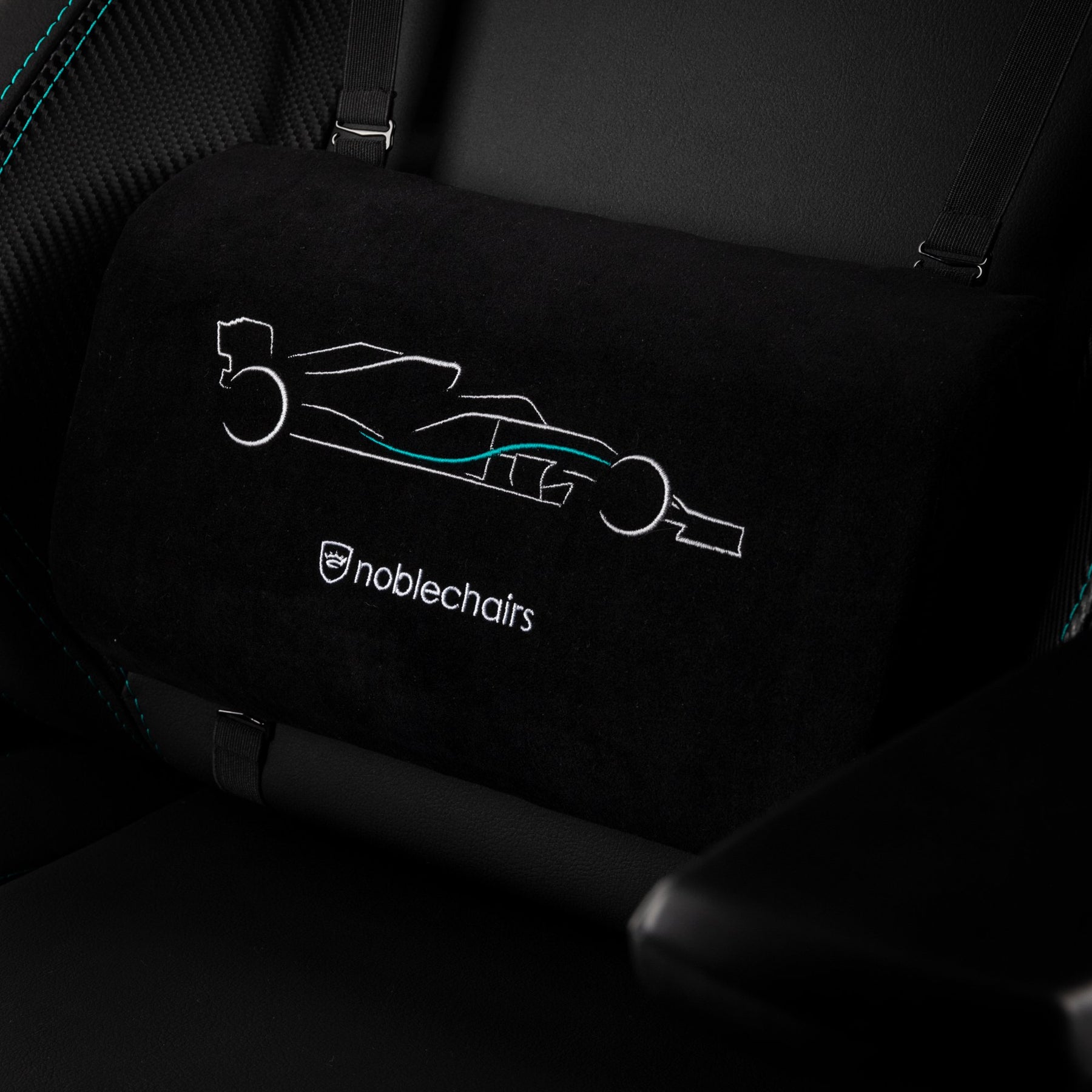 Noblechairs EPIC Mercedes-AMG Petronas Motorsport 2021 Edition műbőr gamer szék, fekete