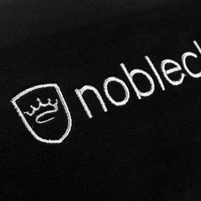 Noblechairs fekete / fehér párnakészlet